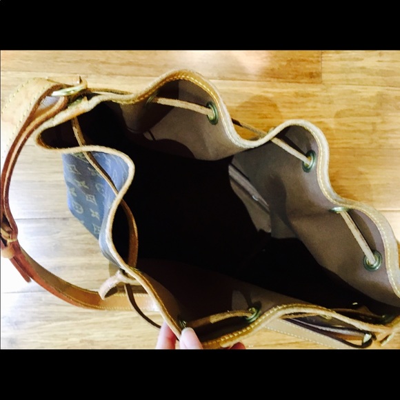 Authentic Louis Vuitton Black Leather - Picture 3 of 5